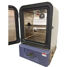 Câmara de Temperatura e Umidade Espec BTL-433