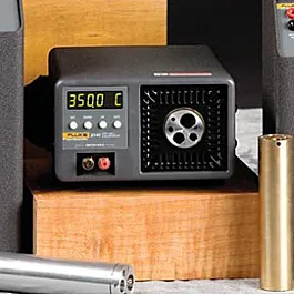 Fluke Calibration 9140-A Calibrador de Poço Seco Portátil