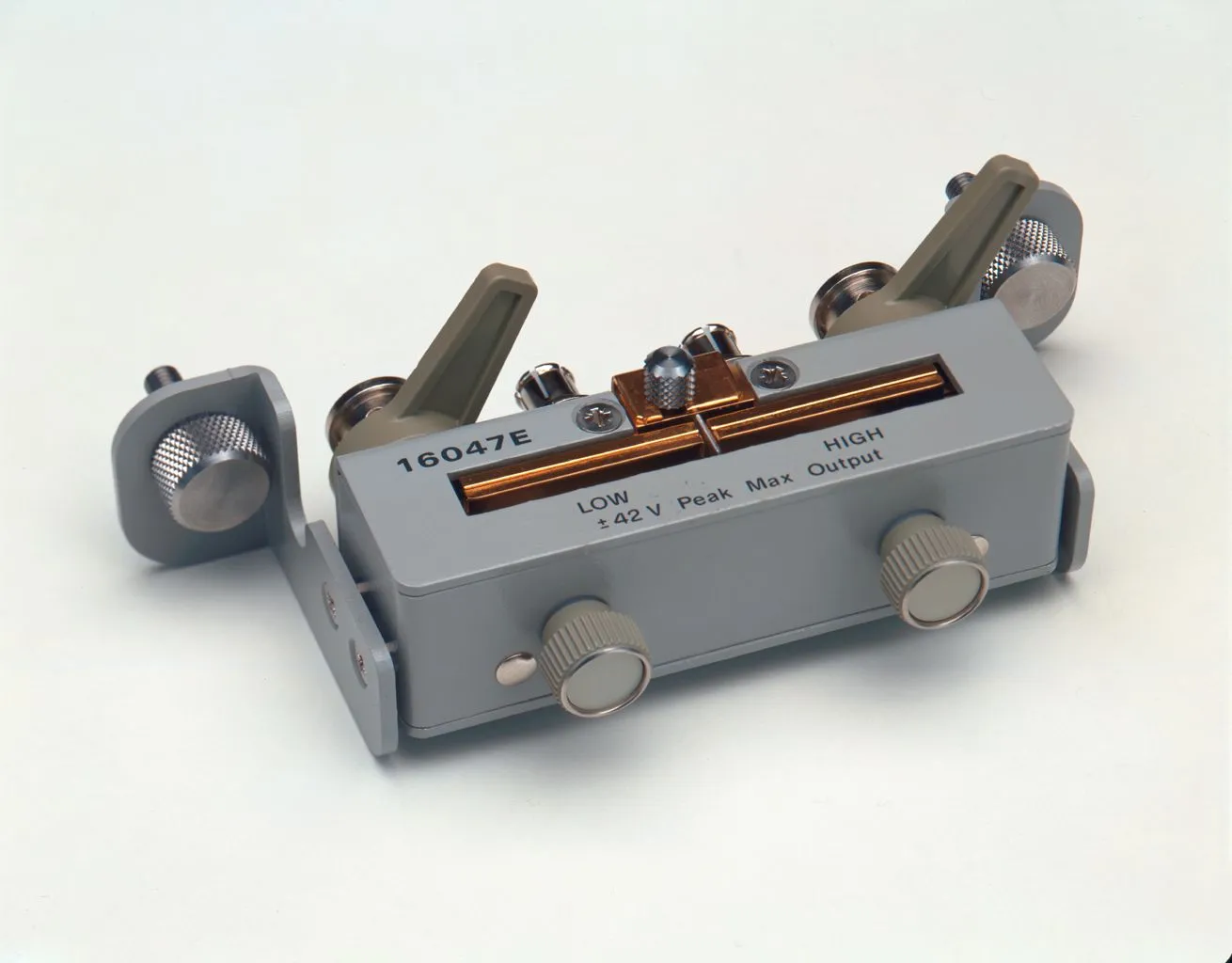Fixture de Teste LCR Keysight 16047E