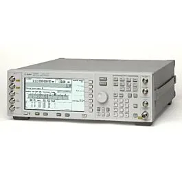 Gerador de Sinal Vetorial Keysight E4438C-503