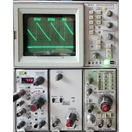 Osciloscópio de Armazenamento Tektronix 7633