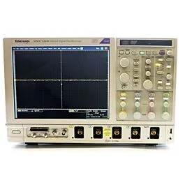 Osciloscópio de Sinal Misto Tektronix MSO71254C