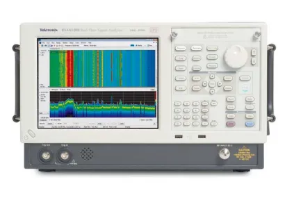 Analisador de Espectro em Tempo Real Tektronix RSA6120A