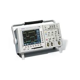 Osciloscópio Digital de Fósforo Tektronix TDS3044B